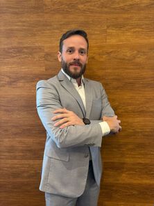 A tecnologia transforma o mercado, mas o fator humano ainda sustenta o futuro